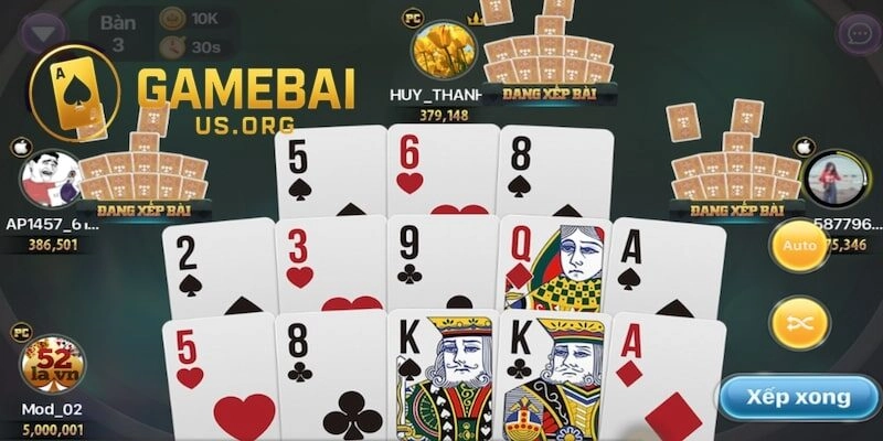 Mậu Binh - Chơi game bài trên điện thoại không rời mắt